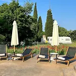 Kresina Villa