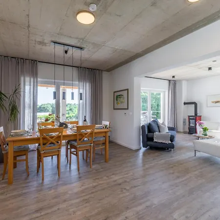 Kresina Вилла Zminj